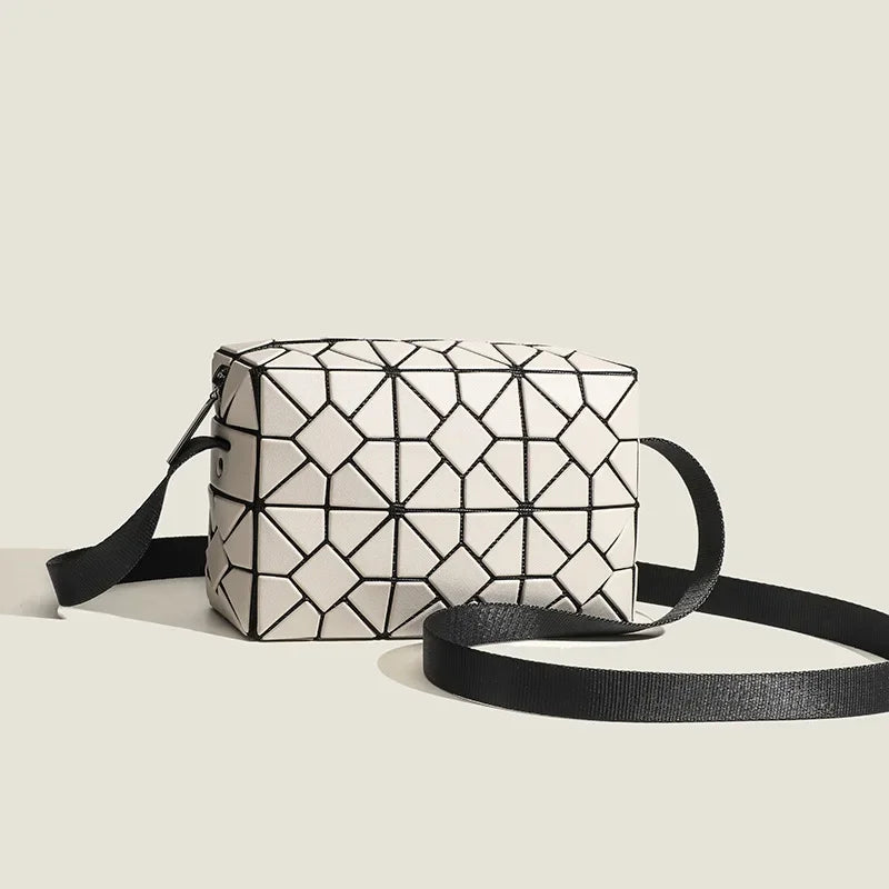 Élan Shoulder Bag